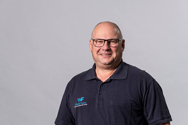 Ihr Ansprechpartner Peter Haslach Unser Leiter für die Montage von Verpackungsmaschinen